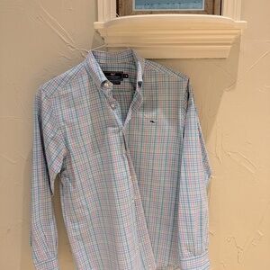 Vineyard Vines Blue and Pink Casual Button Down Shirt